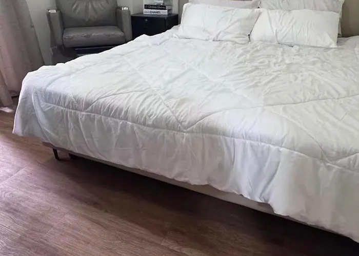 Cozy 2bedroom In Fairlane Apartment *